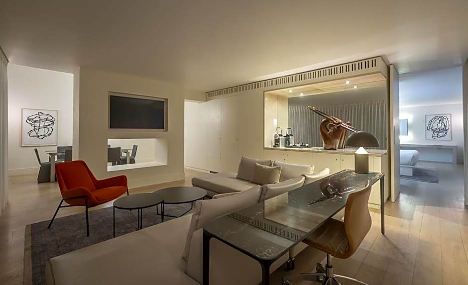 The Morrison Dublin, Curio Collection by Hilton
