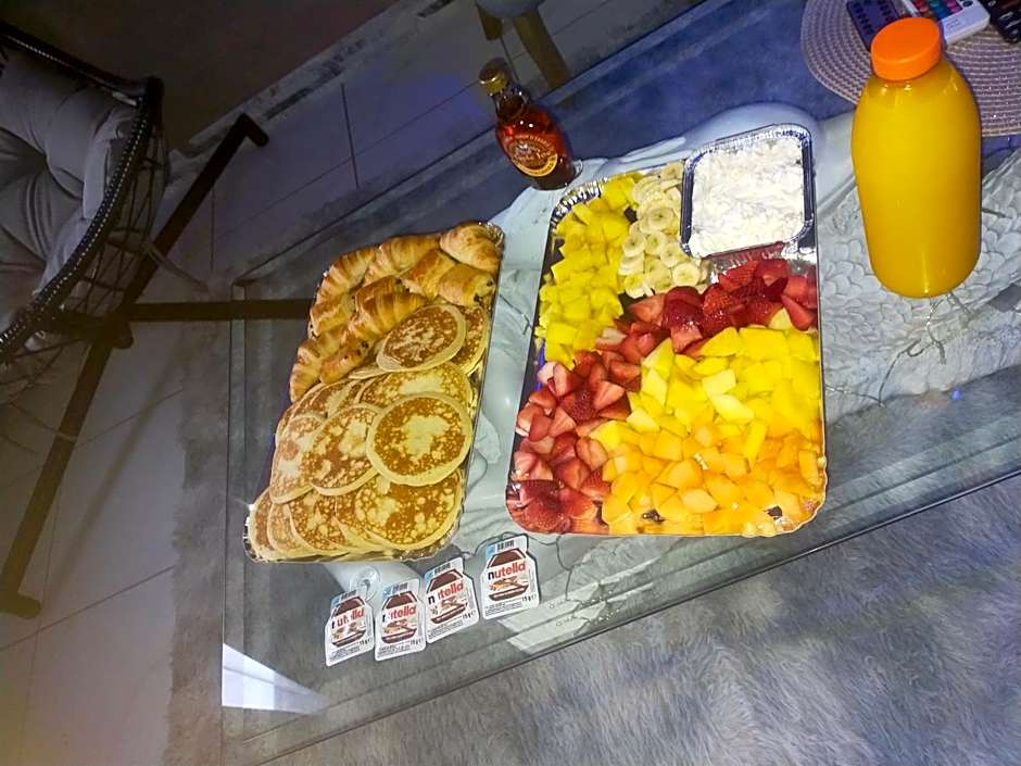 Love Paradise by Karen's Room Service