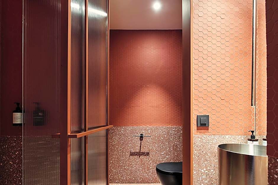 The Newel Metaxourgeio