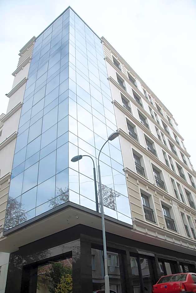 H41 Luxury Suites