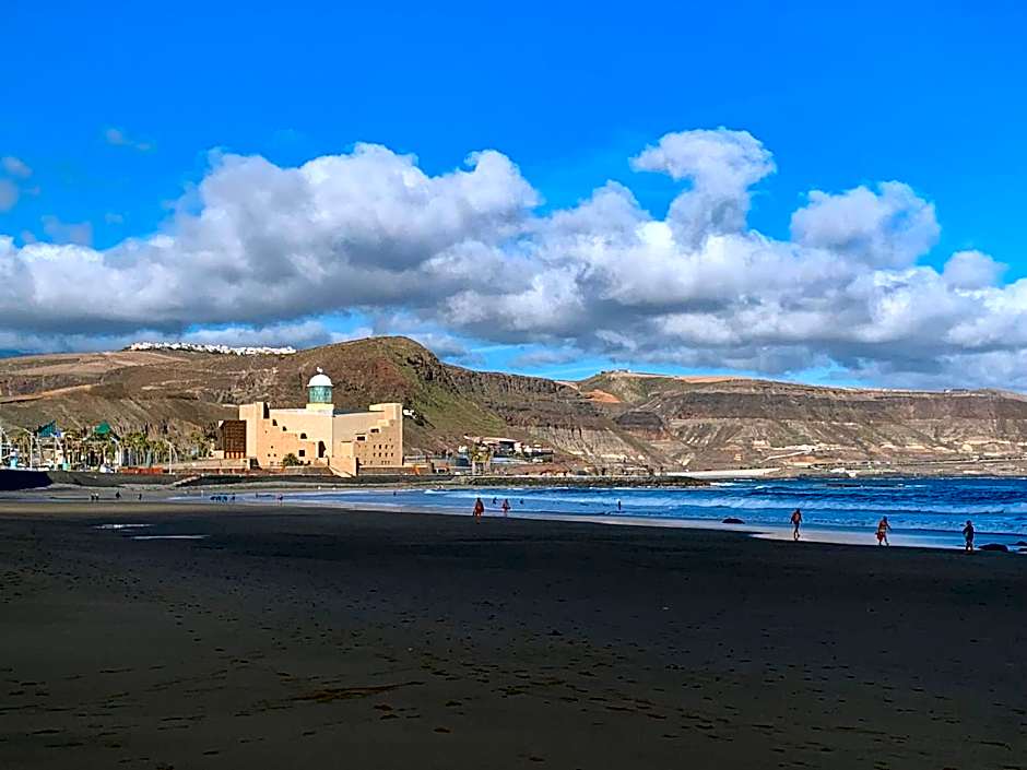 KYO Surf Hostel