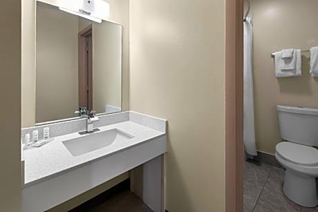 2 Queen Beds Non-Smoking