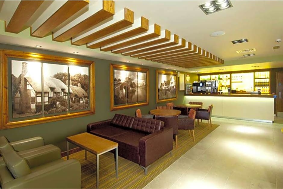 Premier Inn Stratford-Upon-Avon Central