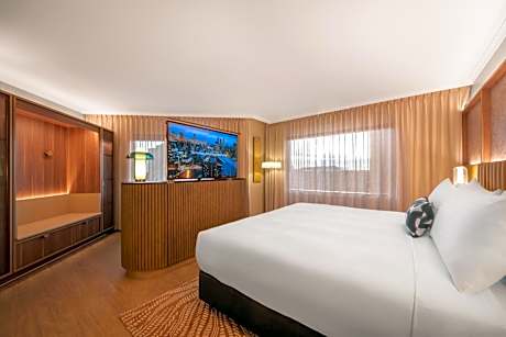Parkroyal Suite