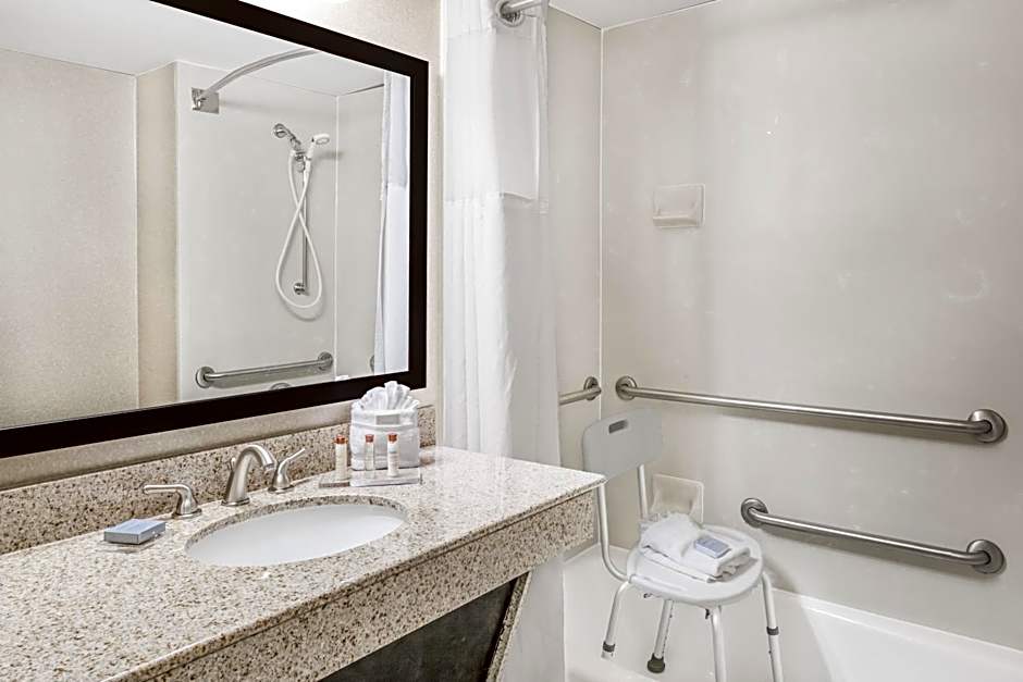 Wingate by Wyndham Wilmington