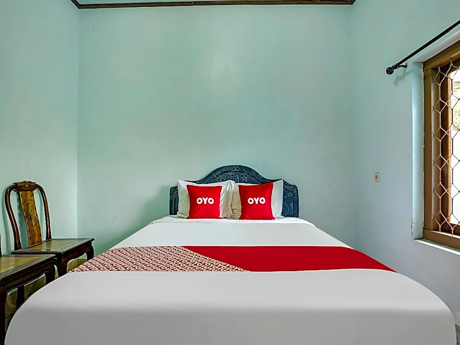 OYO Homes 91094 Desa Wisata Banyuatis