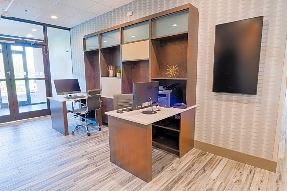 Holiday Inn Knoxville N - Merchant Drive By IHG