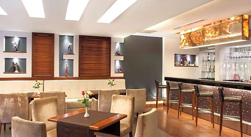 Blanca Hotel