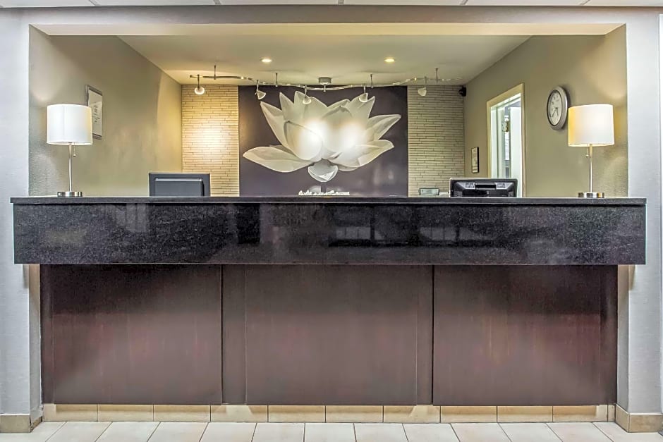 La Quinta Inn & Suites by Wyndham Oshkosh