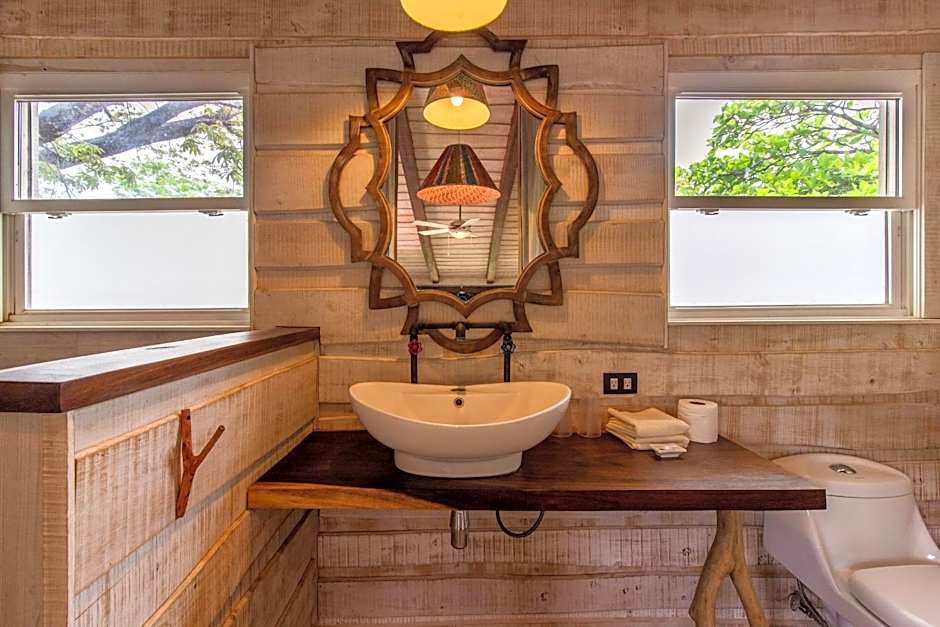 Latica Lodge