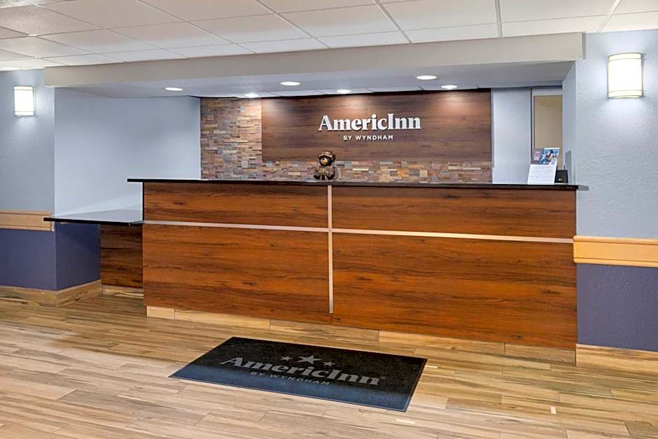 AmericInn by Wyndham Douglas/Saugatuck