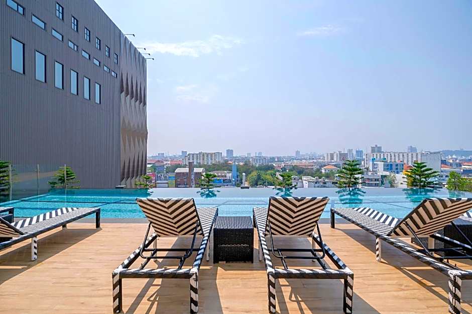 Chezzotel Pattaya