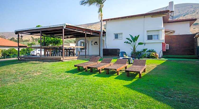 Avigail Guest House