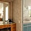 Monkey Tree Hotel by AvantStay Stylish Hotel in Palm Springs w Pool