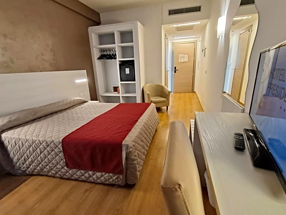 Hotel President