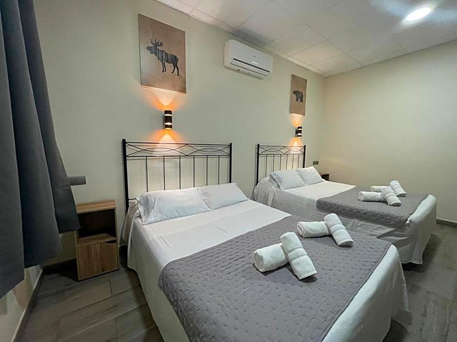 Hostal Balmes Centro