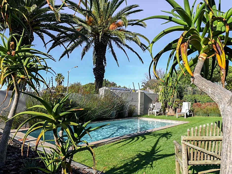 Four Palms Accommodation