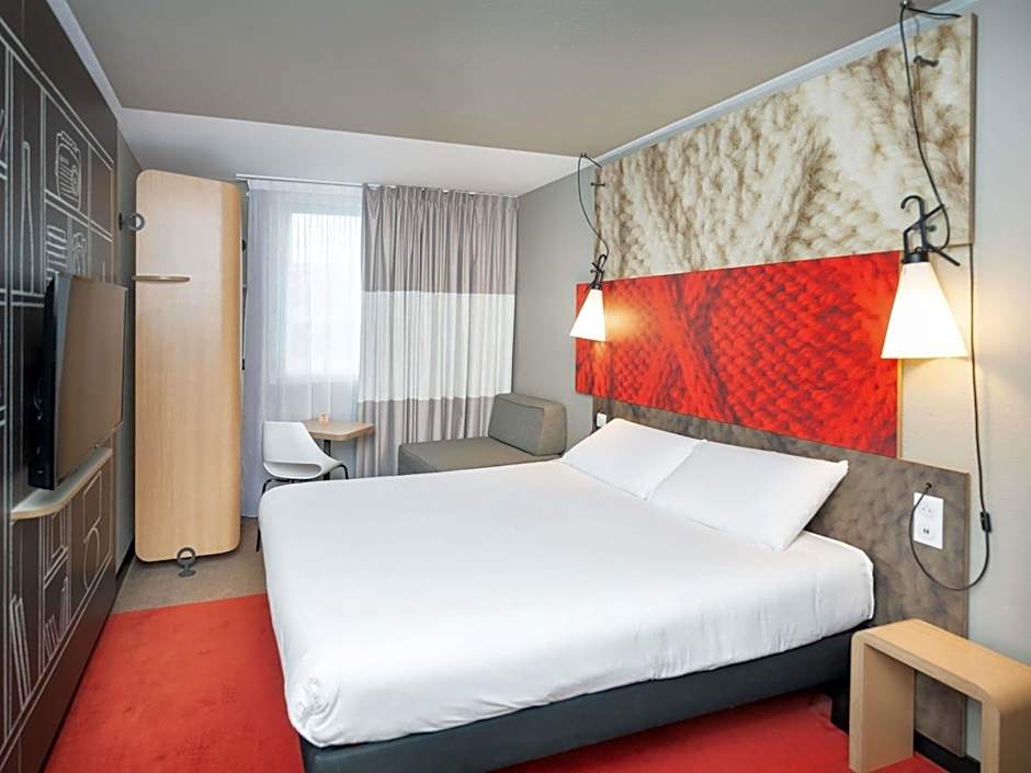 ibis Lyon Caluire Cite Internationale