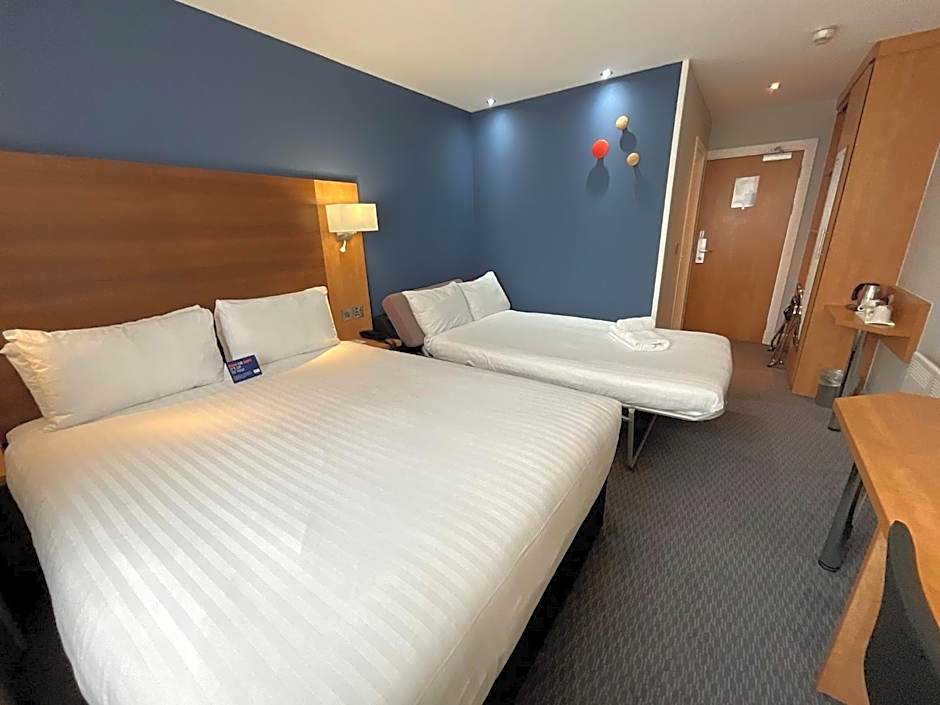 Holiday Inn Express Nuneaton By IHG
