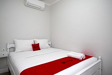 RedDoorz Plus @ Harmonie Cepu Blora