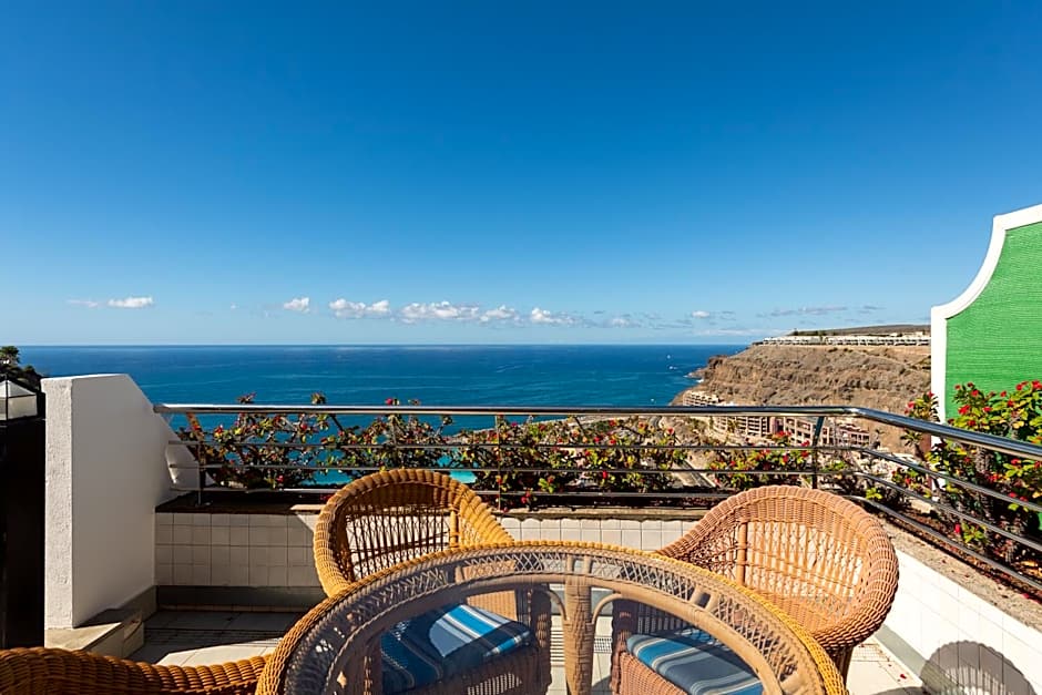 Holiday Club Jardin Amadores