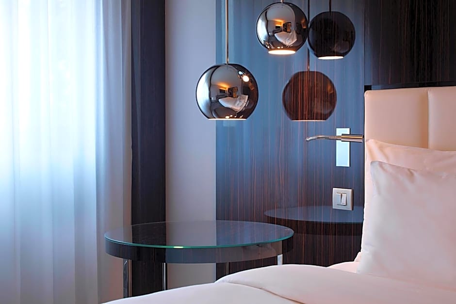 Le Meridien Paris Arc De Triomphe