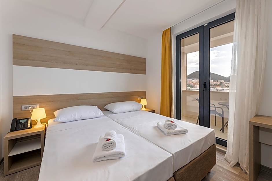 Hostel Sol