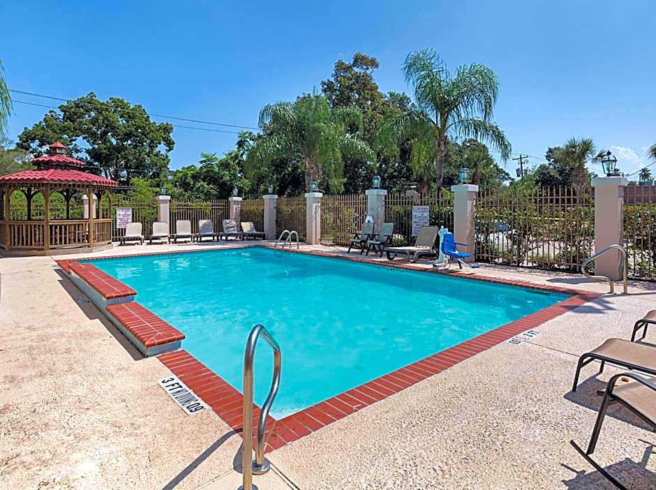 Kemah Edgewater Hotel, SureStay Collection by Best Western