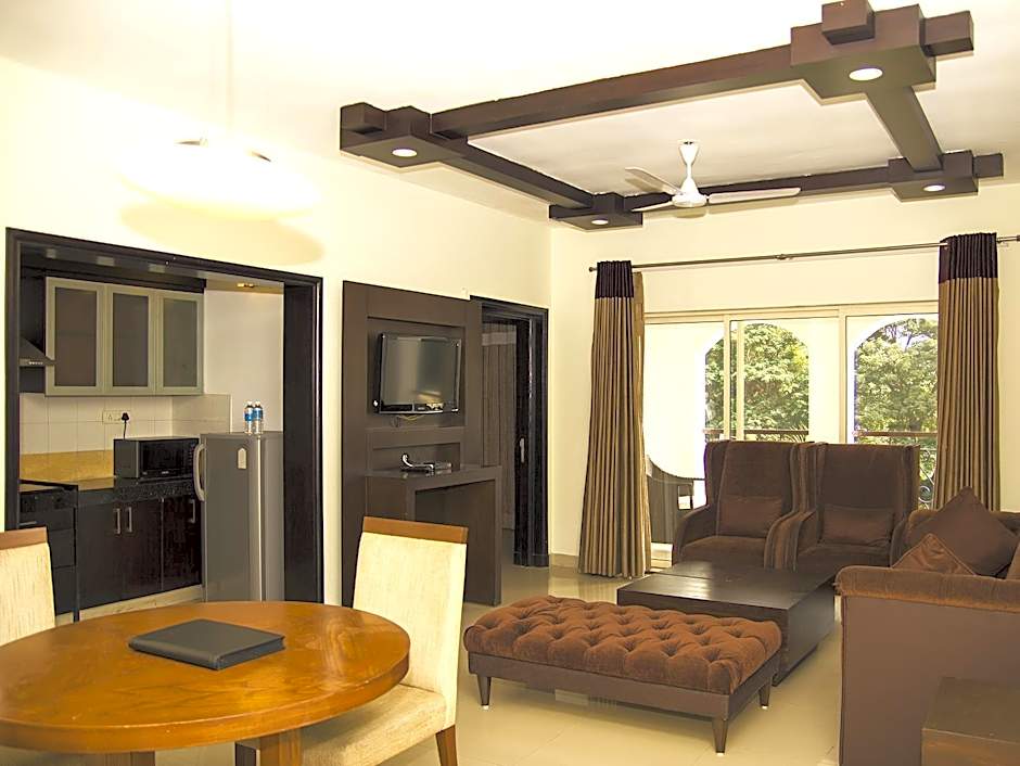 The Golden Suites & Spa Calangute Hotel