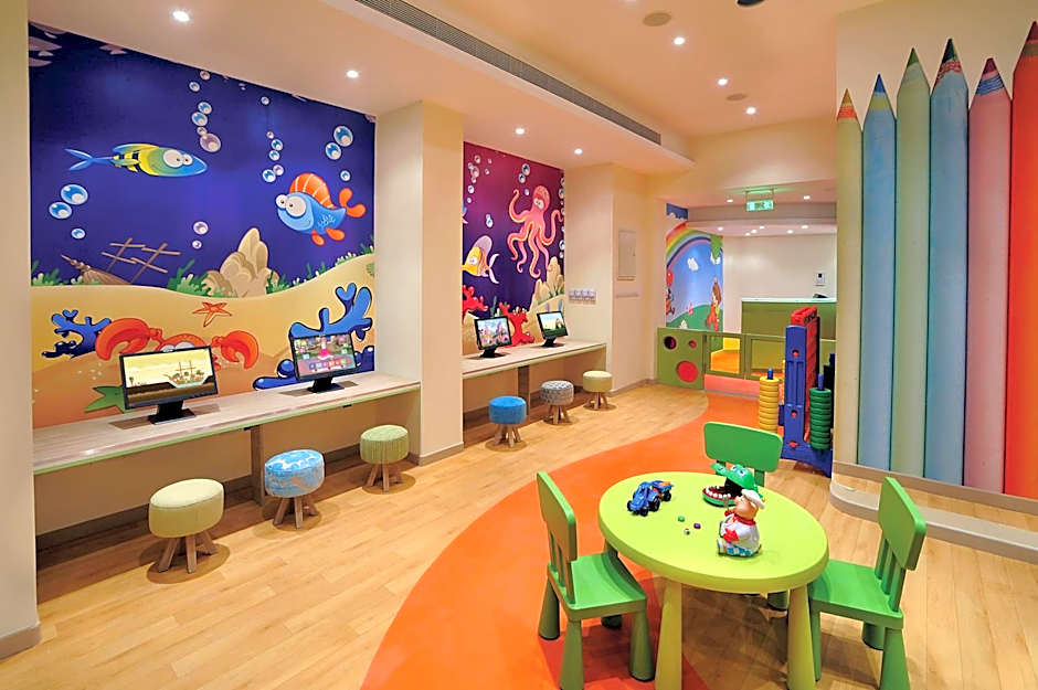 Alexander The Great Beach Hotel