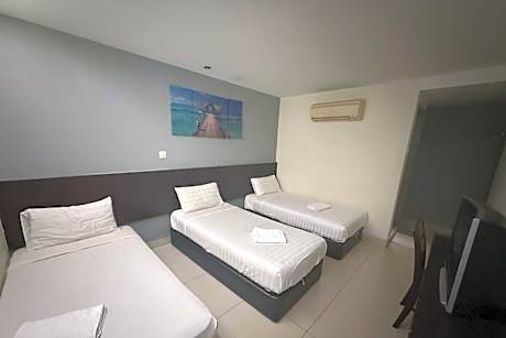 Superior Triple Room