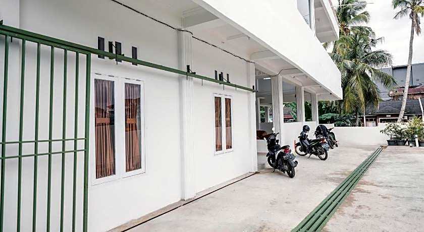 RedDoorz Syariah near Arafah Hospital Jambi