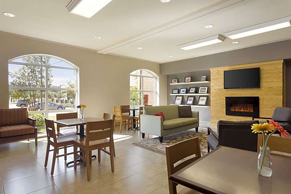 Country Inn & Suites by Radisson, Pineville, LA