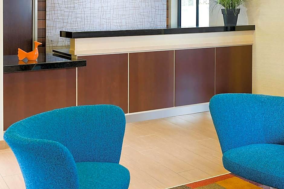 Fairfield Inn & Suites by Marriott Lexington Keeneland Airport