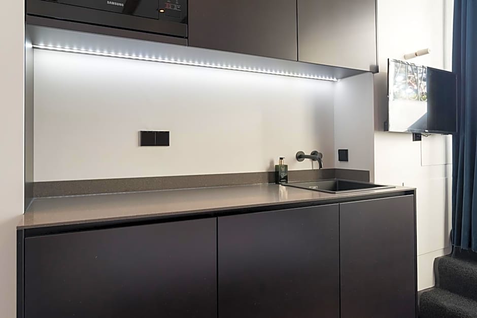 City centre studio canal belt