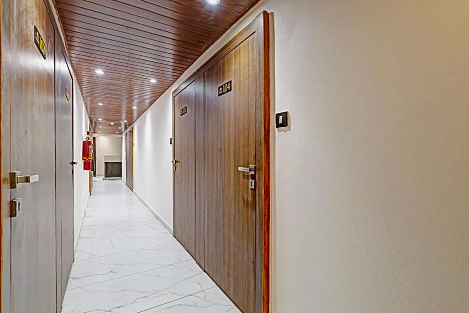 Super Hotel O Althan Formerly Hotel Niraant