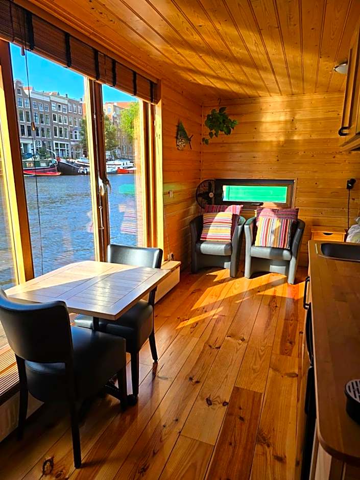 Mar&Mar Houseboat Studio
