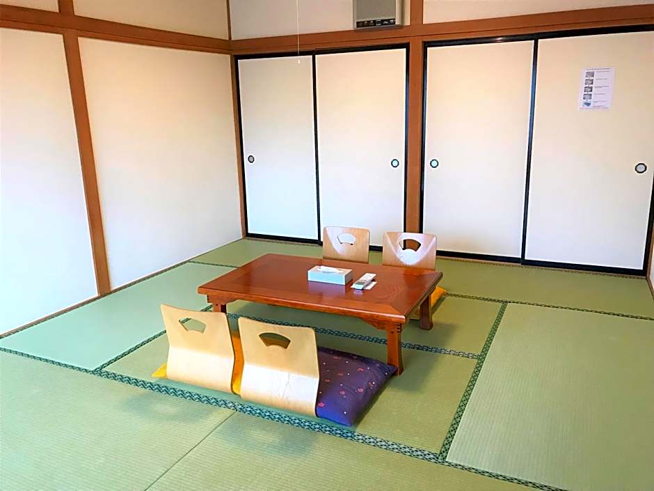 Photo 1 of 6 of Basic Japanese Style, Mountain View