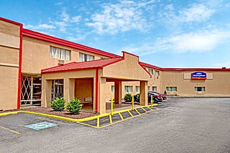 Howard Johnson by Wyndham Pikesville