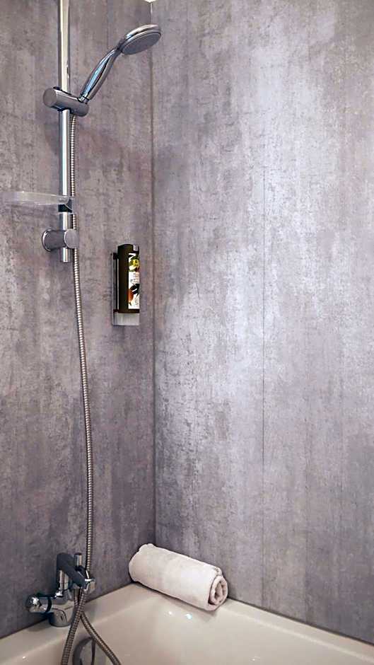 Logis Hôtel & Restaurant - Le Saint-Louis