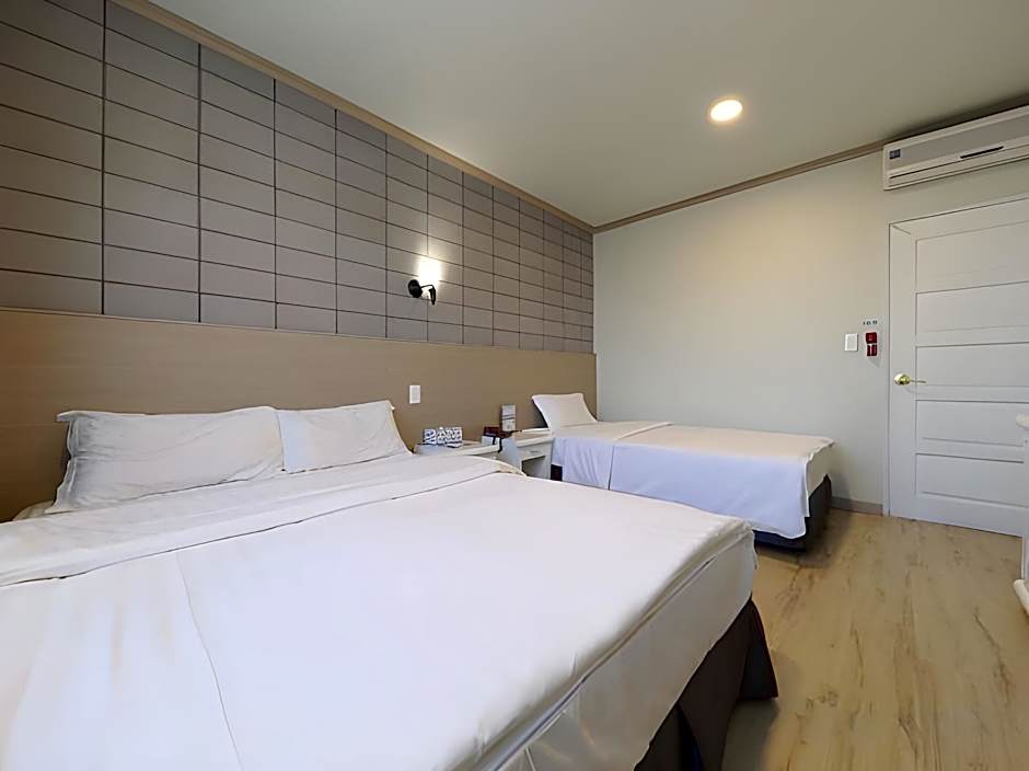 Apple Hotel