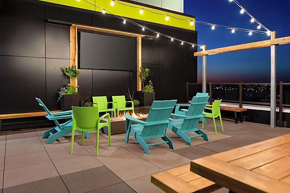 Home2 Suites by Hilton Minneapolis University Area