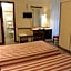 Le Petit Hotel