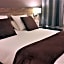 Brit Hotel Confort Pau Lons