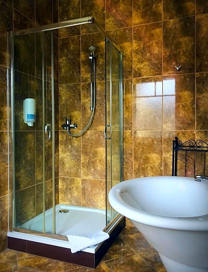 La Petite APARTMENTS & ROOMS