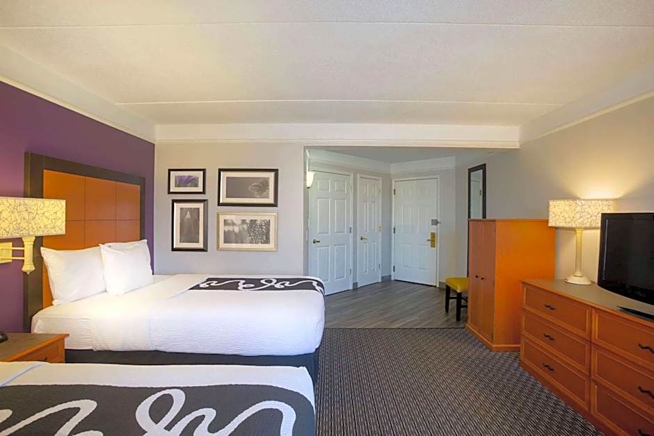 La Quinta Inn & Suites by Wyndham Westport
