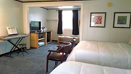 Junior Suite with Garden View
