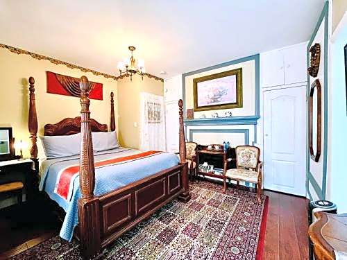 Barkerhouse 2# unit-heart of oldtown