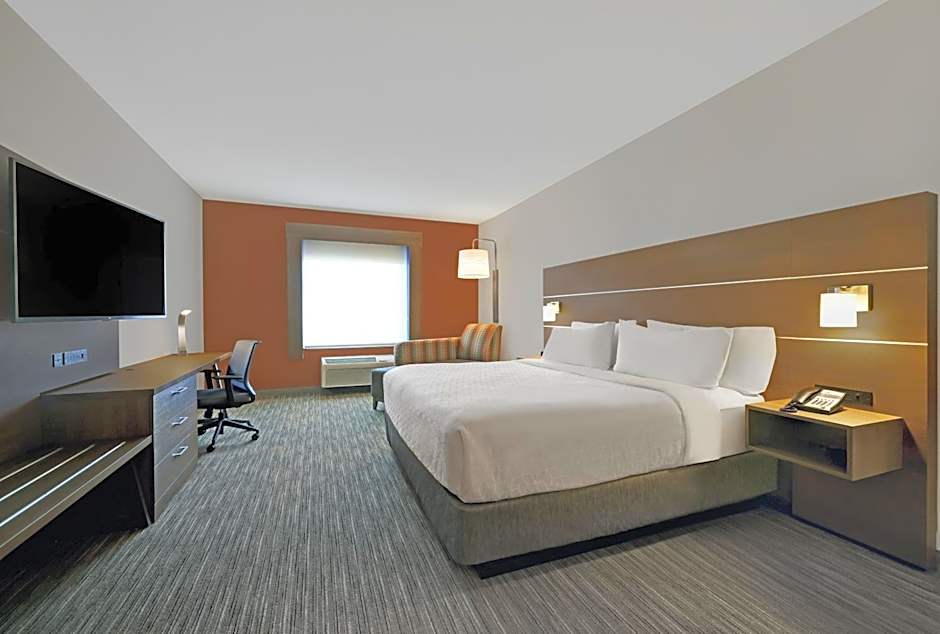 Holiday Inn Express & Suites Newport By IHG