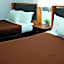 Neva Jean Motel